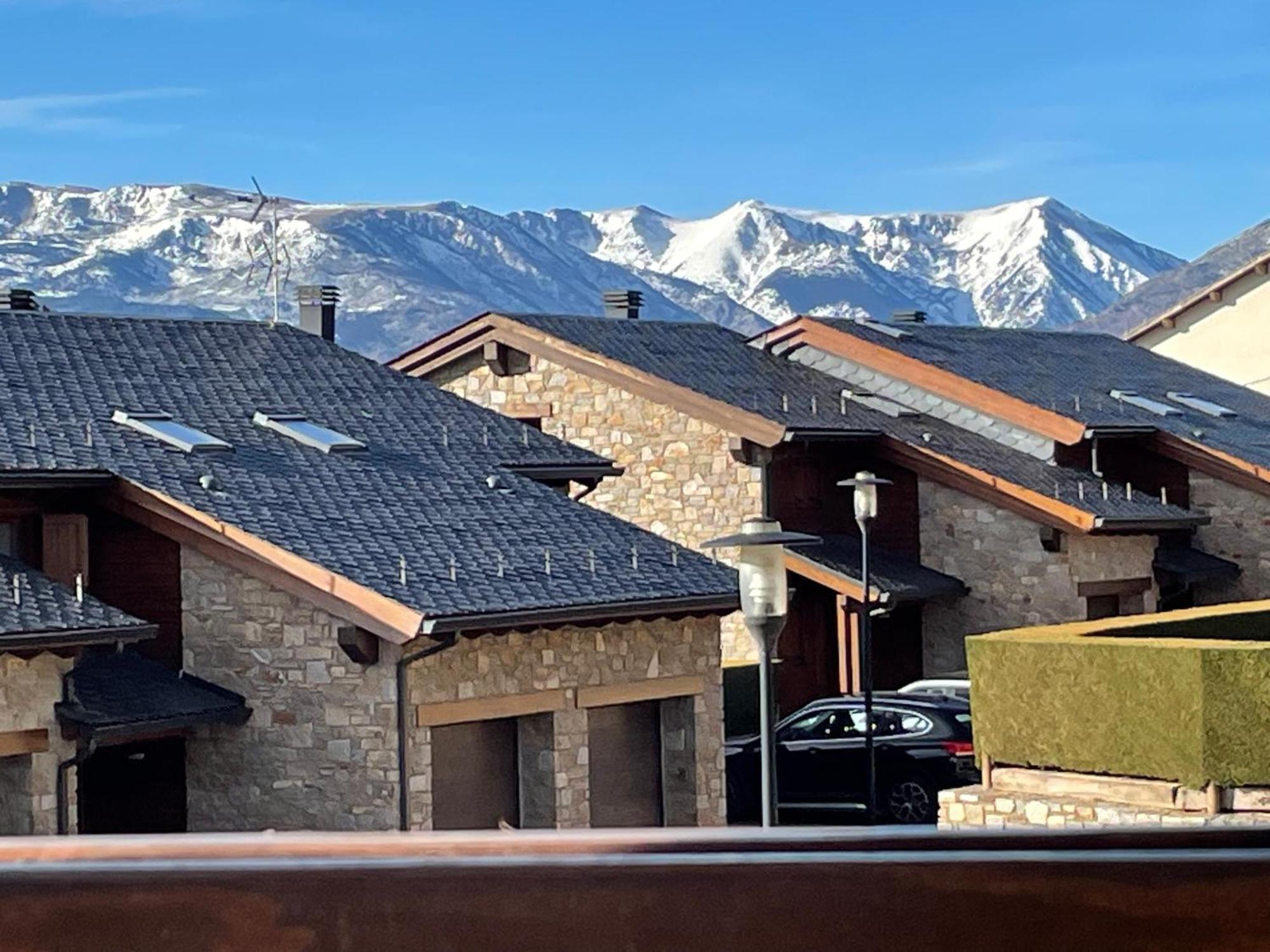 Apartamento Renovado Con Jardin Privado, Parking ,Wifi Y Piscina Osséja Екстериор снимка