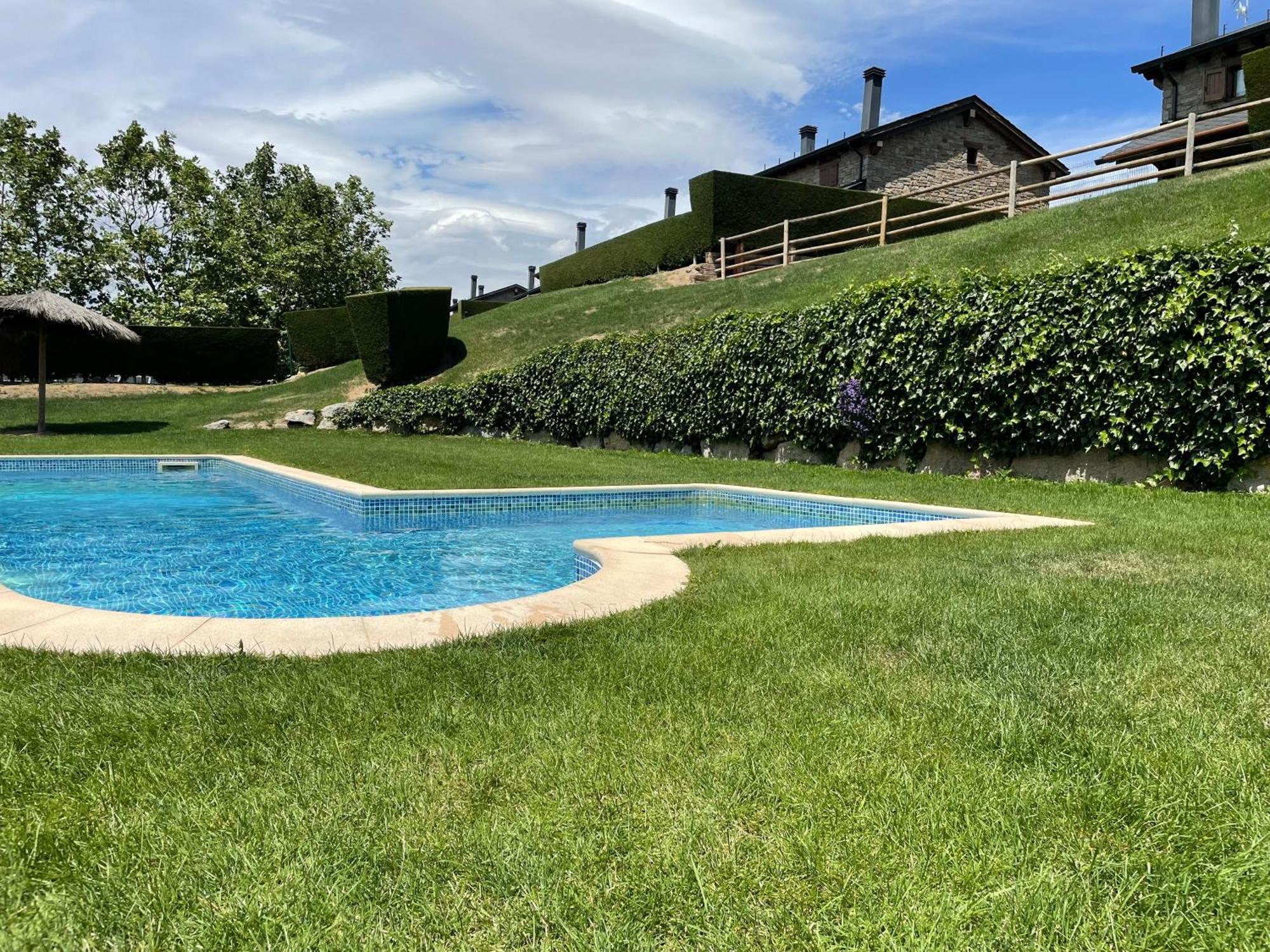 Apartamento Renovado Con Jardin Privado, Parking ,Wifi Y Piscina Osséja Екстериор снимка