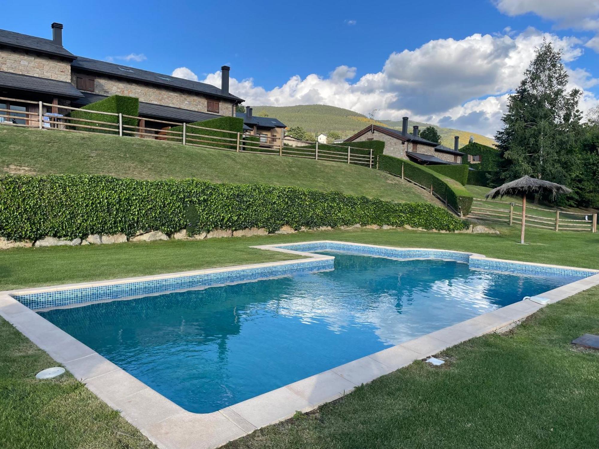 Apartamento Renovado Con Jardin Privado, Parking ,Wifi Y Piscina Osséja Екстериор снимка